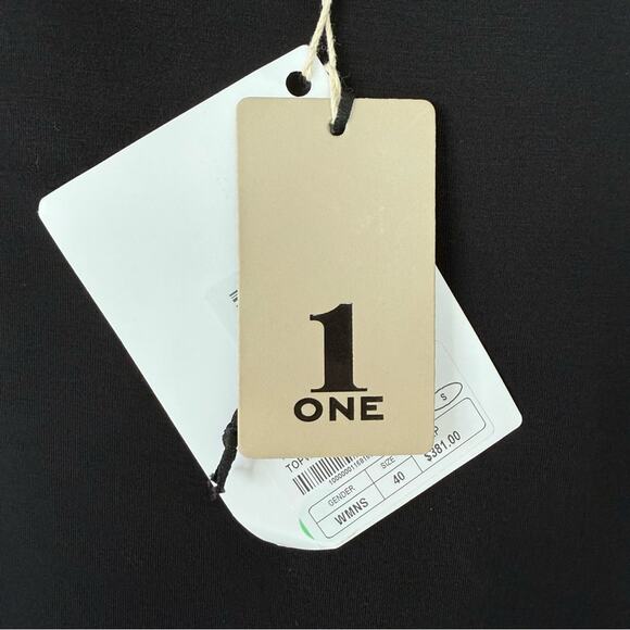 NWT!!! 1One women top size S Retail 381$ - Picture 5 of 11